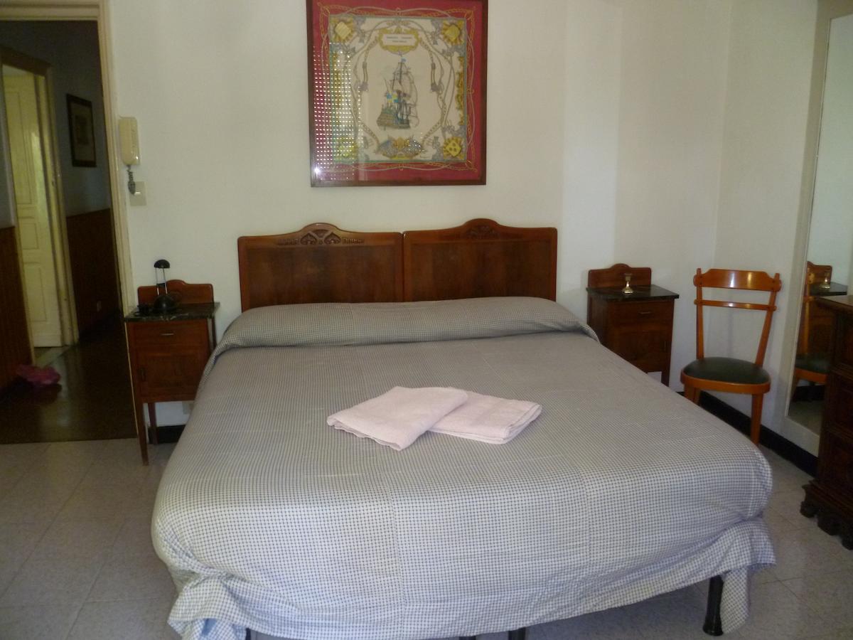 Pensione Elvezia Rapallo Ruang foto